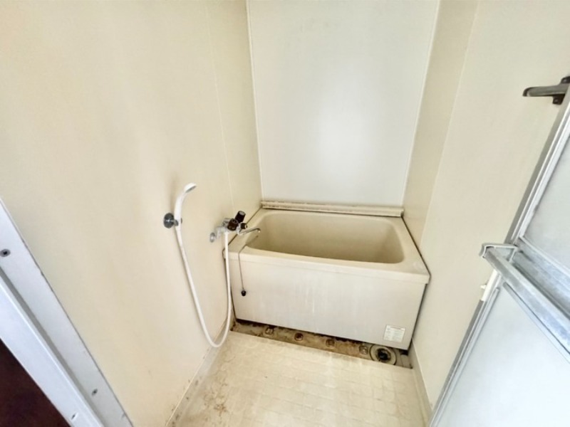 バス・シャワールーム　図面と現状に相違がある場合には現状を優先