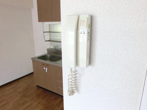 ミューズコート　セキュリティ　ＴＶモニターホンに変更