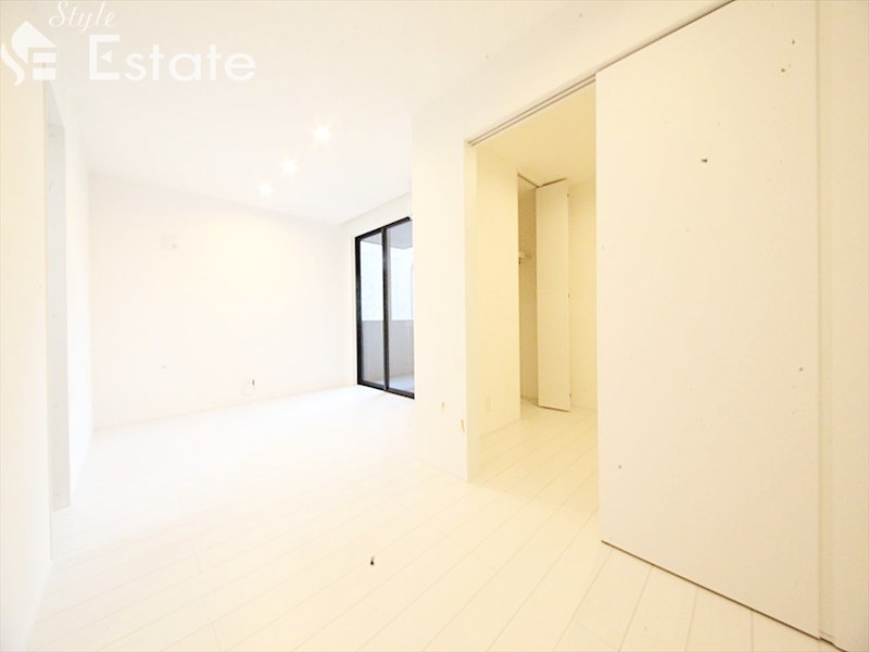 居室・リビング　内装