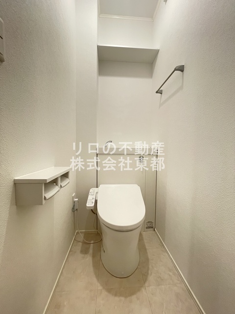 トイレ　洗浄・暖房便座付です！