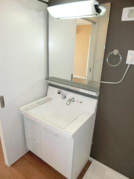 ルシアコート庄　洗面設備　洗髪洗面化粧台