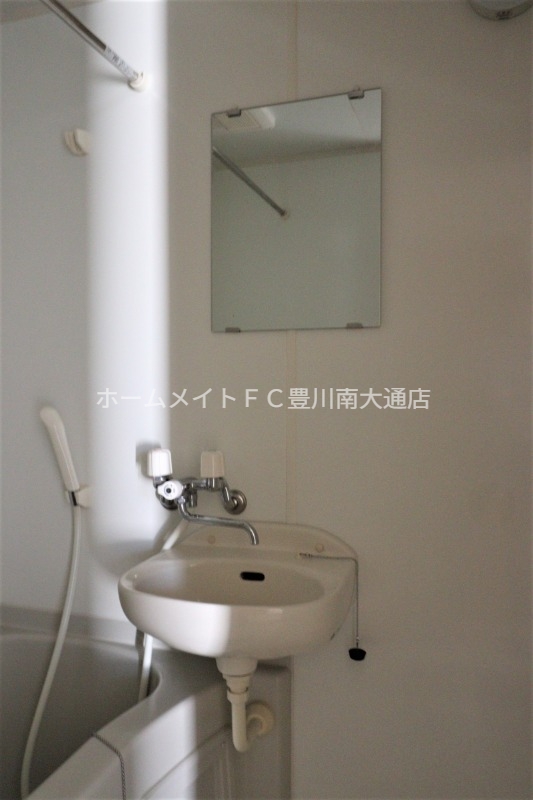 洗面設備　同型別部屋写真