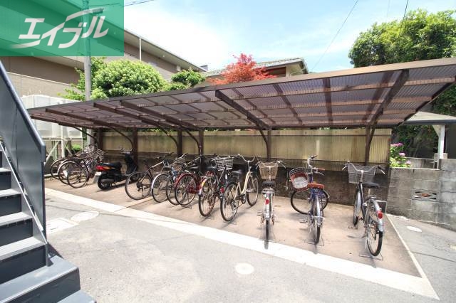 その他共有部分　駐輪場あり