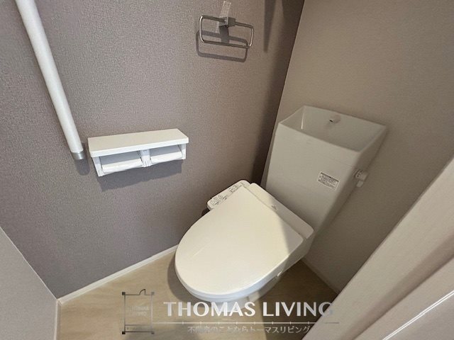 トイレ　※建築中の為、同型シリーズのお写真です