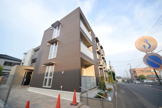 建物外観　新築物件！