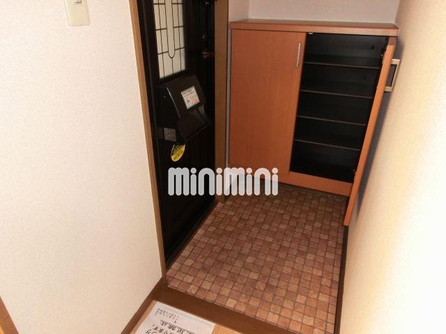 玄関　下駄箱です