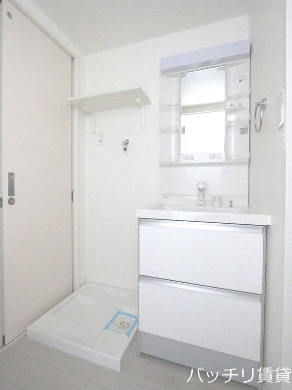 洗面設備　同室タイプ掲載のため、現況を優先します。