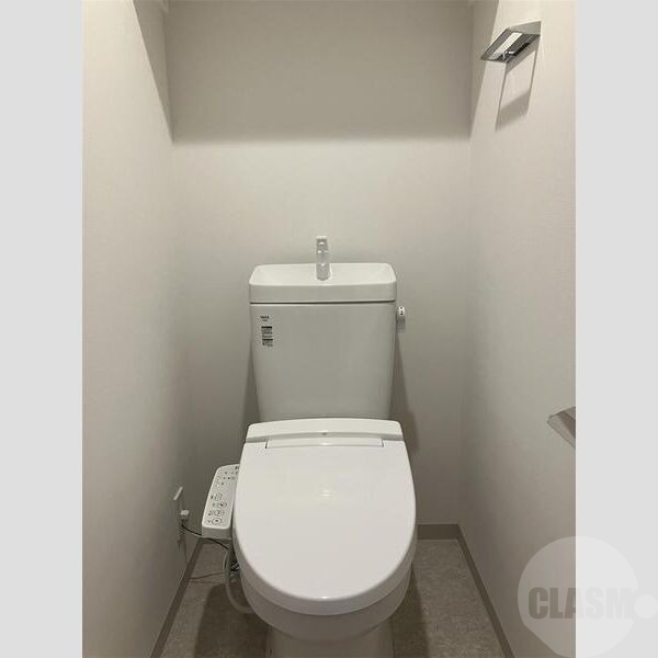 トイレ　温水洗浄便座