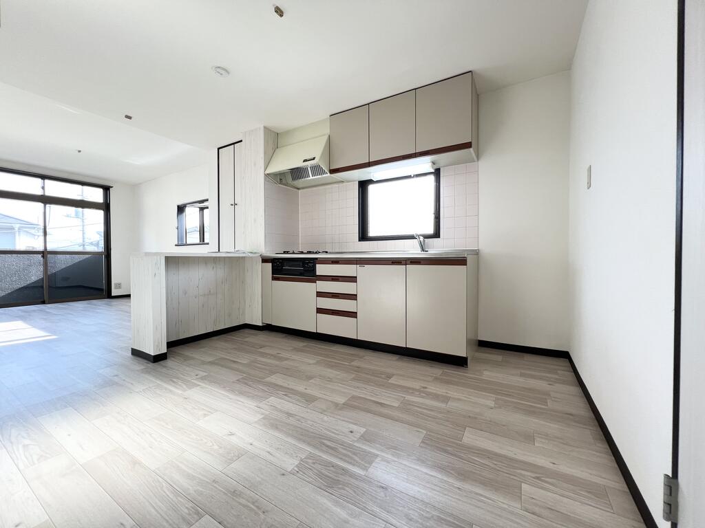 居室・リビング　※写真は反転タイプ