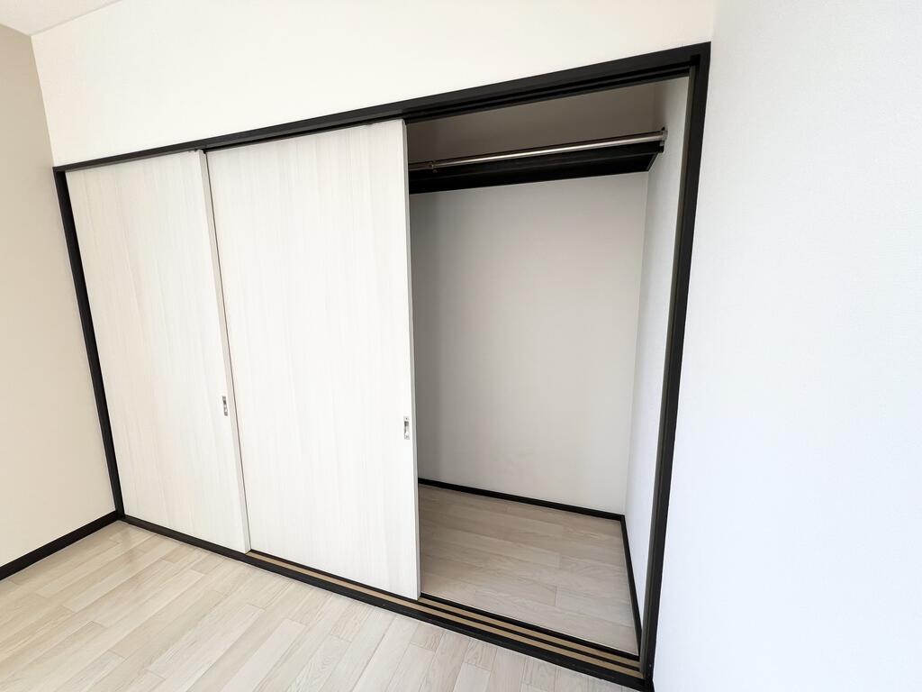 収納　※写真は反転タイプ