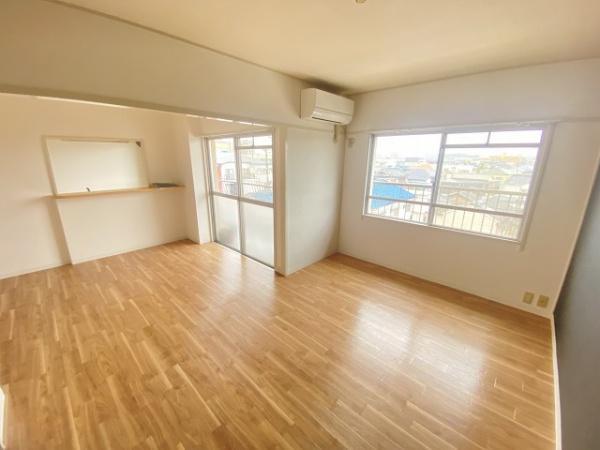 居室・リビング　カウンターキッチン！