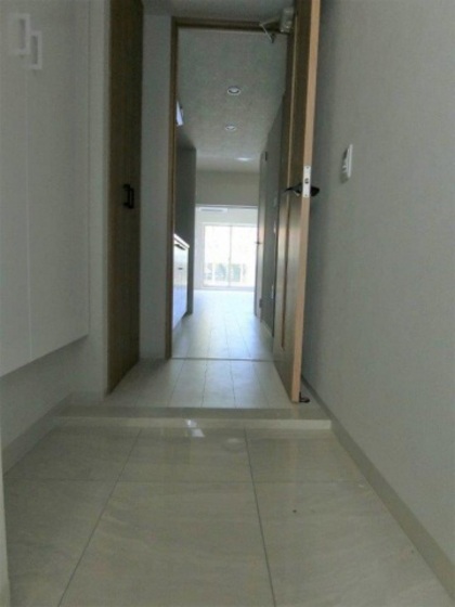 玄関　※別部屋の写真です