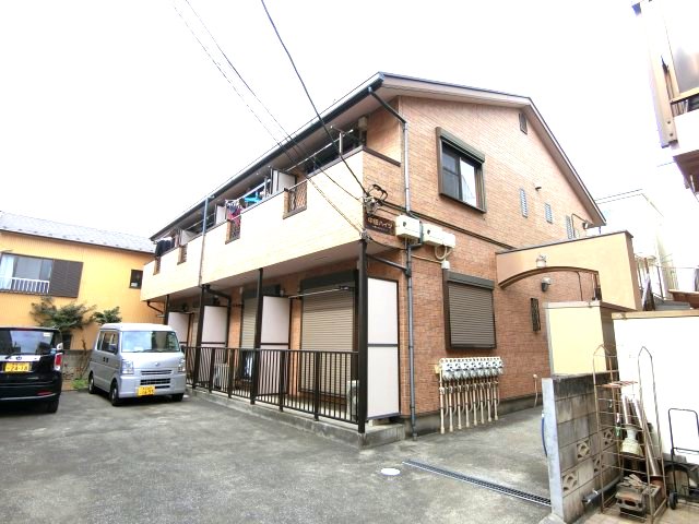 建物外観　2004年完成♪ブレーメン商店街を通って帰れ生活便利です♪