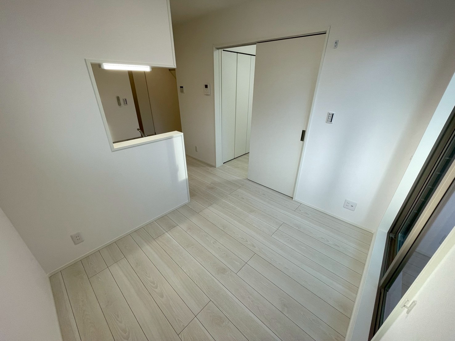 居室・リビング　※写真は同施工会社の別物件のものとなります。ご参考ください。