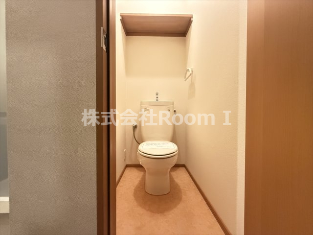 トイレ　落ち着いたトイレです