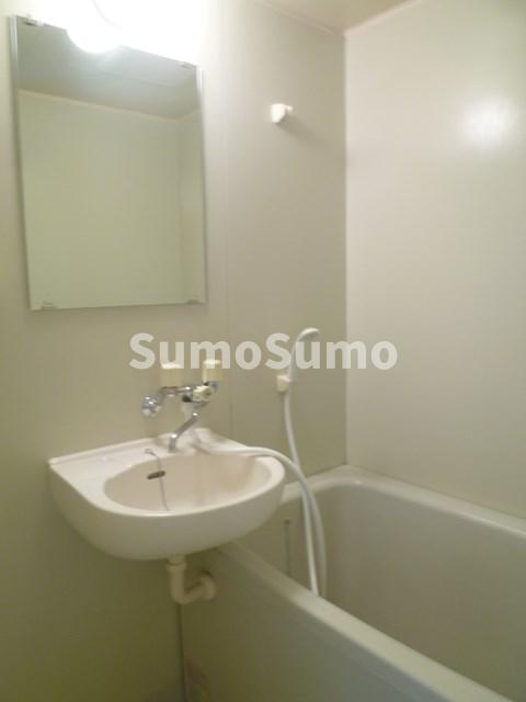 バス・シャワールーム　お風呂で日々の疲れを落としましょう