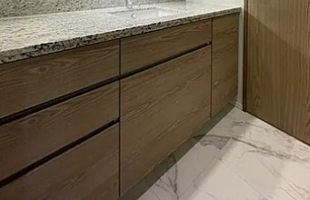 洗面設備　ザ・パークハウス　三田ガーデン（別部屋参考画像）