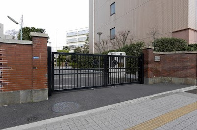 高校・高専　慶應義塾女子高等学校（高校・高専）まで300m