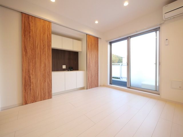 居室・リビング　★明るいリビングフロアの様子★