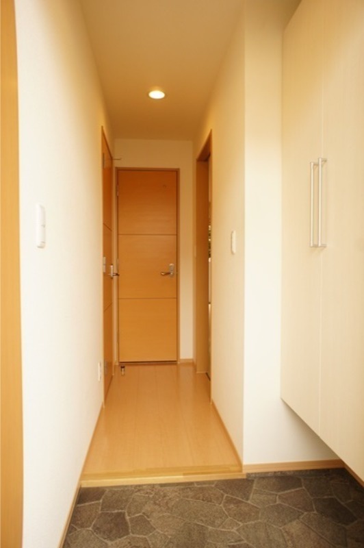 玄関　図面と現状に相違がある場合には現状を優先