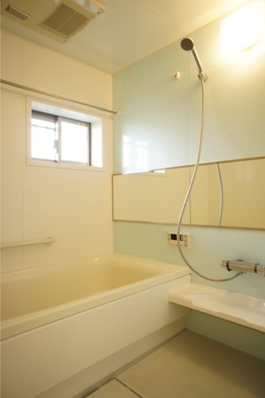 バス・シャワールーム　図面と現状に相違がある場合には現状を優先