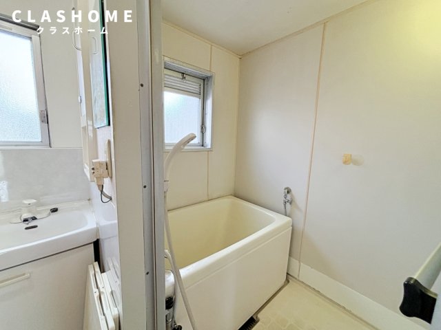 バス・シャワールーム　同物件の別部屋になります。