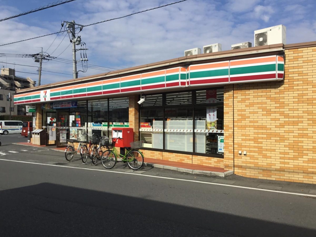 コンビニ　セブンイレブン 越谷蒲生愛宕町店（コンビニ）まで135m