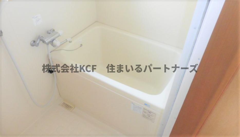バス・シャワールーム　コンパクトで使いやすいお風呂です