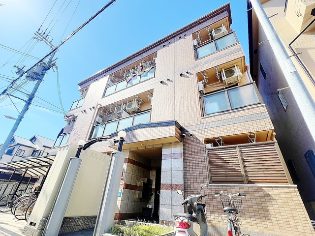 建物外観　レンガ調の外観