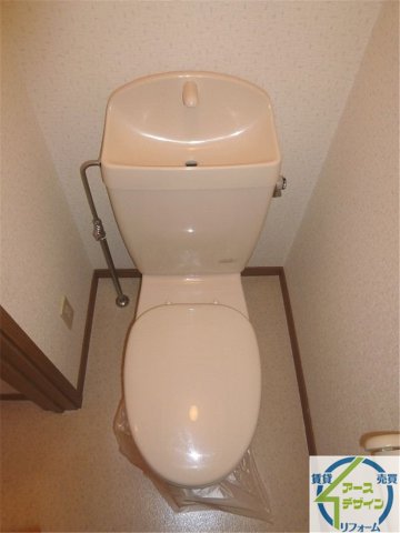 トイレ　パース写真