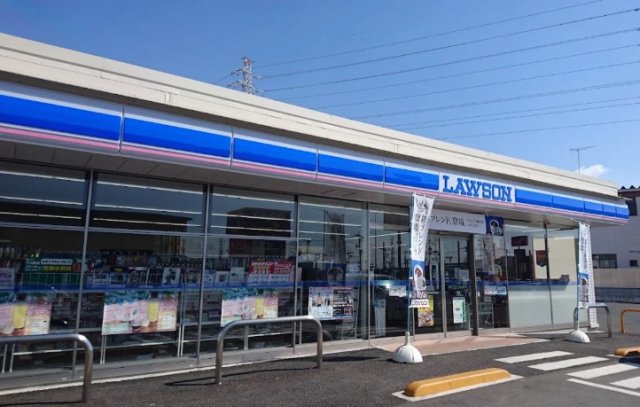 コンビニ　ローソン　小山駅南町四丁目店（コンビニ）まで415m