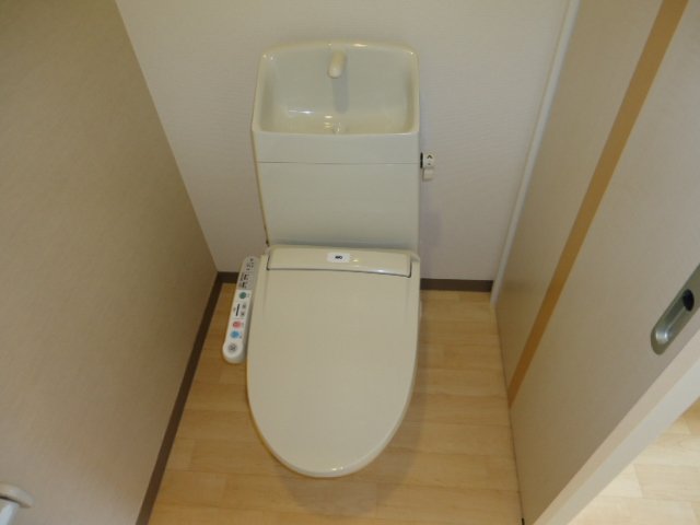 トイレ　シャワー付トイレ