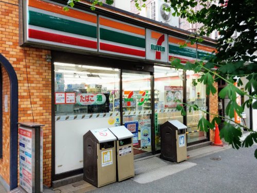 コンビニ　セブンイレブン 文京本駒込2丁目店（コンビニ）まで223m