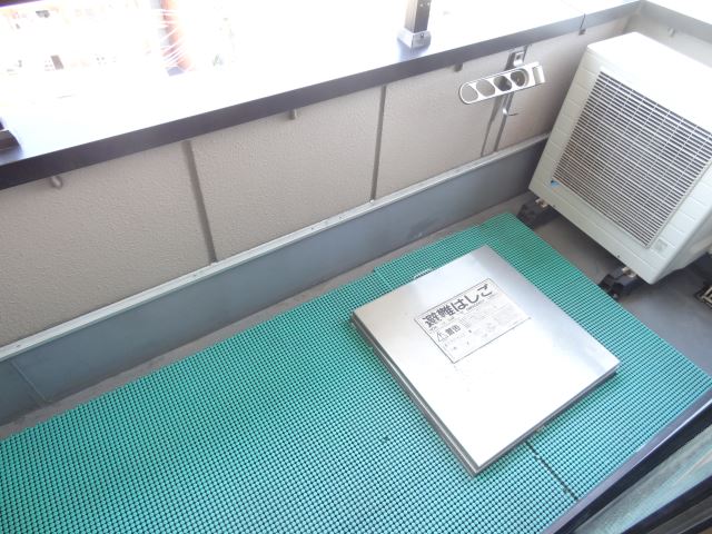 バルコニー　ベランダ