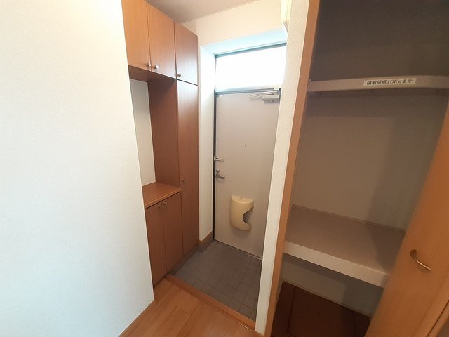 玄関　きれいな玄関です