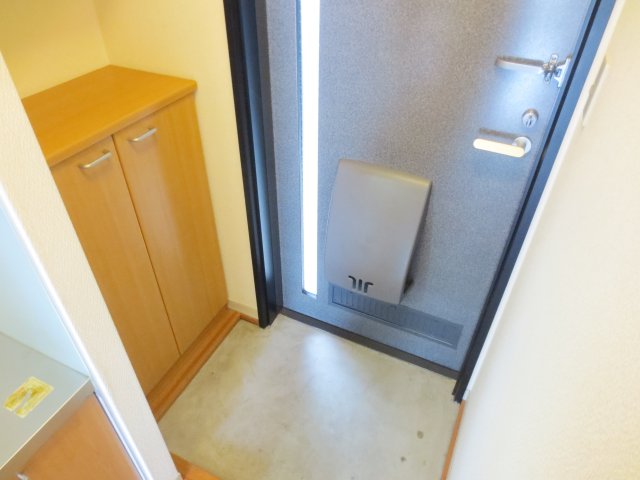 玄関　別号室の参考写真です。