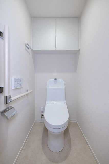 トイレ　※写真は同タイプ住戸です。