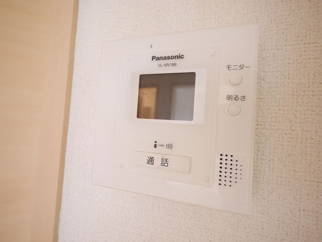 セキュリティ　★ＴＶモニター付きインターホンで防犯面も安心ですね★
