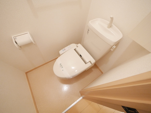 トイレ　★温水洗浄便座付きのトイレです★