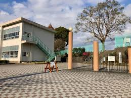小学校　富士宮市立富士根南小学校（小学校）まで1216m