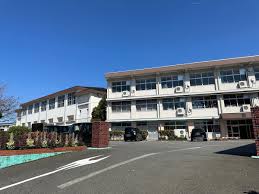 中学校　富士宮市立富士根南中学校（中学校）まで1188m