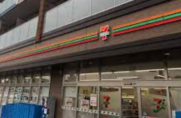 コンビニ　セブンイレブン 浦安美浜店（コンビニ）まで1046m