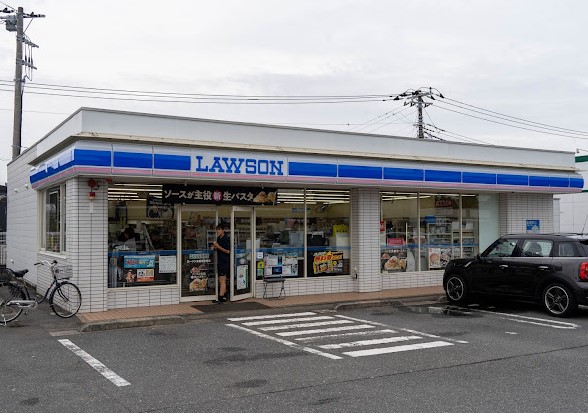 コンビニ　ローソン 木更津中尾店（コンビニ）まで2720m