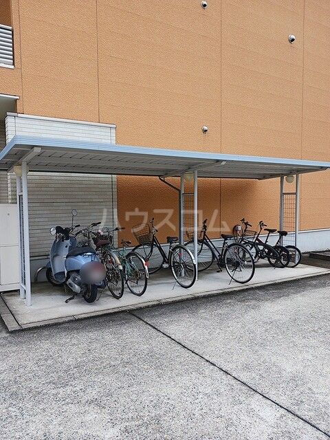 パーシモンIIの外観写真