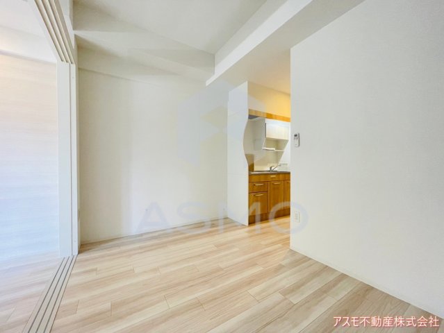 居室・リビング　同マンション別部屋　参考写真