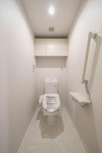 仙台空港鉄道 美田園駅 徒歩14分 3階建 築3年のトイレ写真
