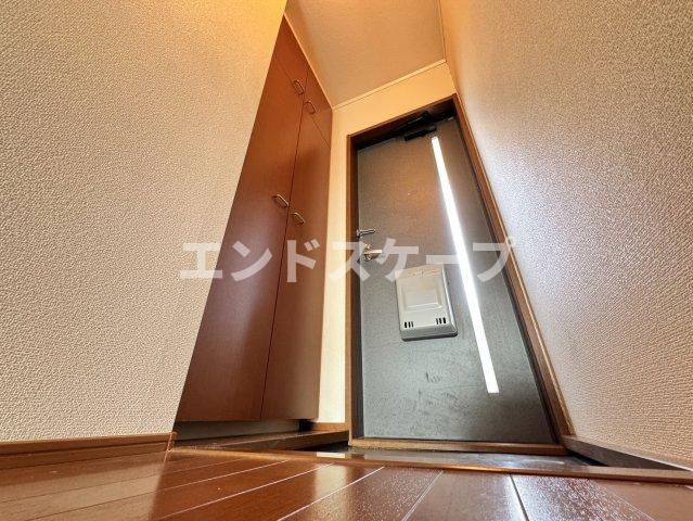 東武伊勢崎線 新伊勢崎駅 徒歩13分 2階建 築24年の玄関写真