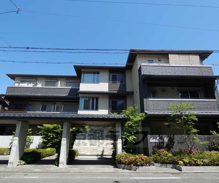 地下鉄烏丸線 烏丸御池駅 徒歩7分 築12年