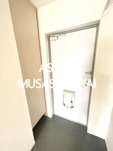 玄関　別号室：参考写真