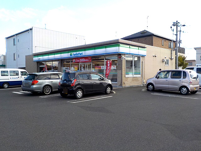 コンビニ　ファミリーマート岡山御南店（コンビニ）まで289m